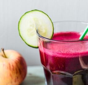 Rote-Bete-Saft mit Apfel