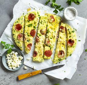 Omelett mit Sucuk und Feta