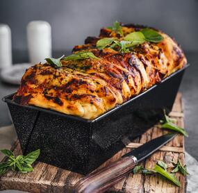 Knuspriges Pizza-Zupfbrot