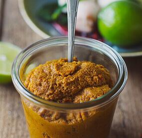 Feurige Thai-Paste