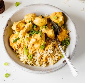 Hähnchen mit Curry-Schmand-Soße