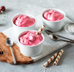 Luftiges Kirsch-Softeis