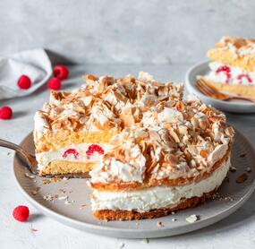 Himmelstorte mit Himbeeren