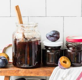 Pflaumenkonfitüre mit 4 Zutaten