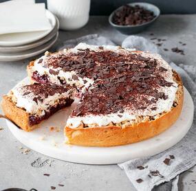 Feuerwehrkuchen mit Kirschen