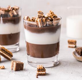 „Knoppers"-Schichtdessert