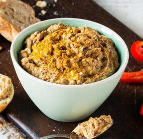 Pflaumen-Curry-Dip mit Frischkäse