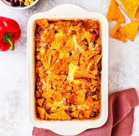 Knusprig überbackener Nacho-Auflauf