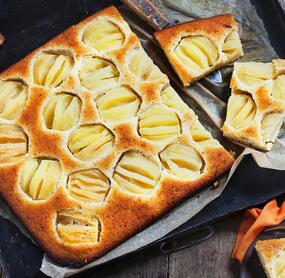 Apfelkuchen mit Grieß