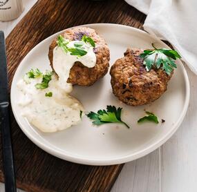 Frikadellen vom Blech mit Remoulade