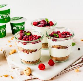 Himbeer-Joghurt-Schichtdessert