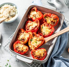 Gefüllte Paprika mit Veggie-Hack