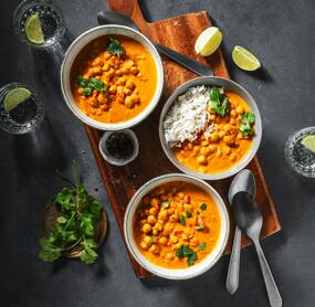 Kichererbsencurry mit Kokosmilch in 3 Schritten