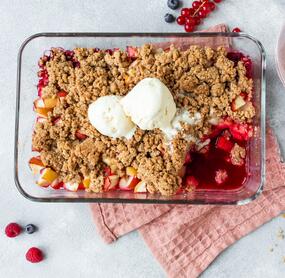 Apfel-Beeren-Crumble