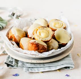 Gefüllte Mini-Berliner mit Eierlikör