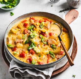 Cremige Hähnchen-Mais-Suppe