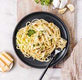 Knoblauch-Parmesan-Pasta