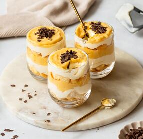 Eierlikör-Tiramisu im Glas