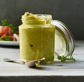 Grünes Spargelpesto