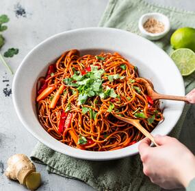 Spaghettisalat Teriyaki