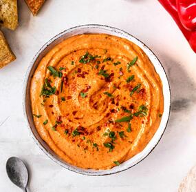 Gerösteter Paprika-Dip