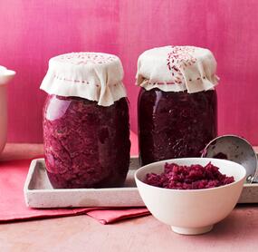Apfelrotkohl im Glas