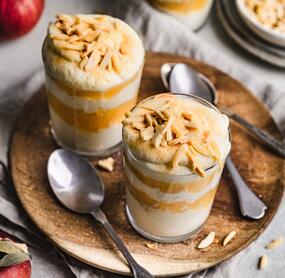 Apfel-Quark-Dessert mit Zimt