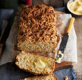 Schnelles Zwiebelbrot ohne Warten