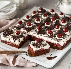 Schwarzwälder Kirschschnitten vom Blech