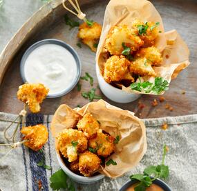 Blumenkohl-Bites mit 2-in-1-Dip