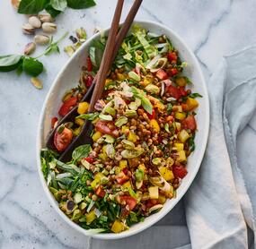 Bunter Linsensalat mit Pistazien