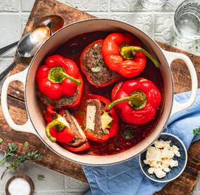 Gefüllte Bifteki-Paprika
