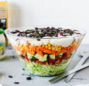 Knackiger Übernacht-Schichtsalat