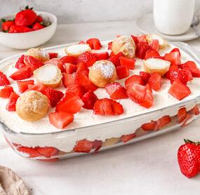 Erdbeer-Windbeutel Tiramisu