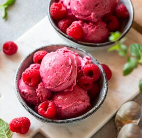 Himbeer-Bananen-Nicecream extra cremig