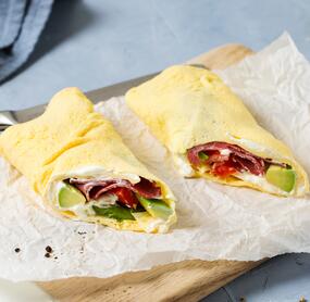 Eier-Wraps mit Avocado