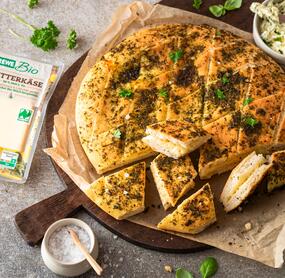 Weltbestes Käse-Grillbrot mit Kräutern