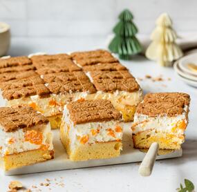 Spekulatius-Kuchen mit Quark und Mandarinen