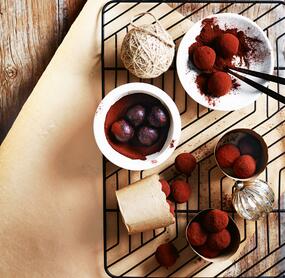 Schoko-Rumkugeln aus Kuchenresten