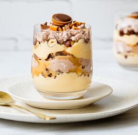 Feenkuss-Dessert im Glas mit Toffifee