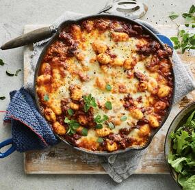 Ofenbolognese mit Gnocchi
