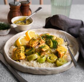 Honig-Senf-Lachs mit Reis und Lauch