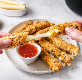 Mozzarella-Sticks aus dem Airfryer