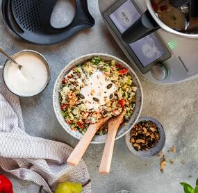 Eisbergsalat mit Cremedressing