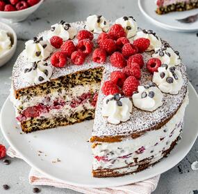 Ameisentorte mit Quark und Himbeeren