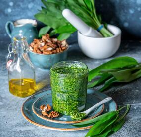 Bärlauch-Walnuss-Pesto
