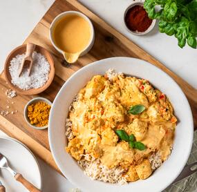 Hähnchen mit Curry-Schmand-Soße im TM7