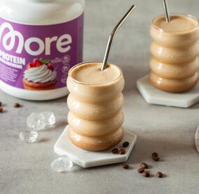 High Protein geeistes Kaffee-Wölkchen