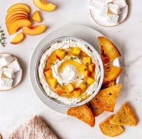 Whipped Feta mit Honig-Pfirsich