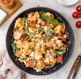 Feta-Tortellini-Salat